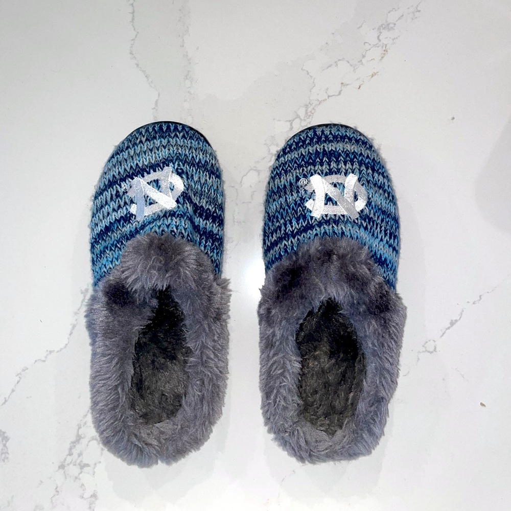 UNC fuzzy slippers